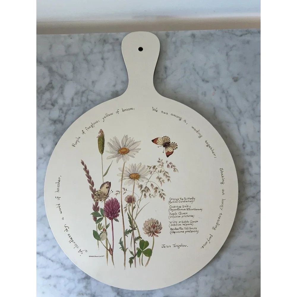 Webb & Bower Floral Round Wood Cutting Board With Handle, 12-Inch, Vintage